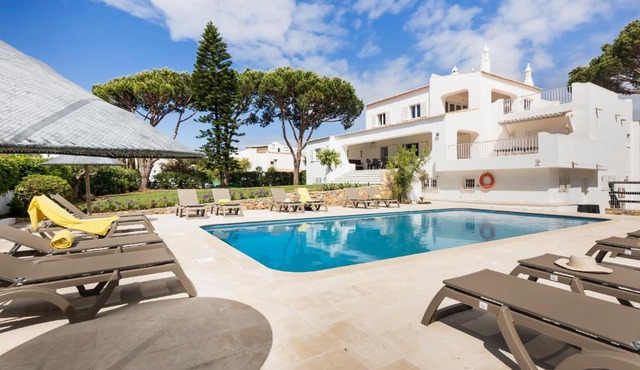 Exclusive Ocean View Villa by Ocvillas in Lagoa