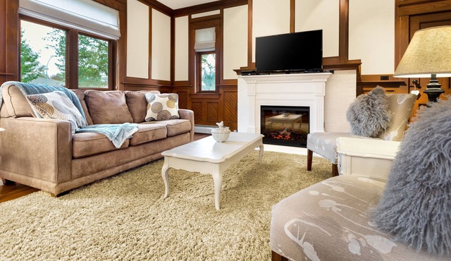 Executive Elegance Close to Lake in Kelowna