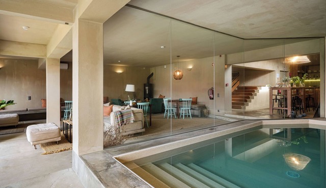 Full Boutique B&B for Events, Retreats, Groups - Azenhas do Mar Valley House in Colares