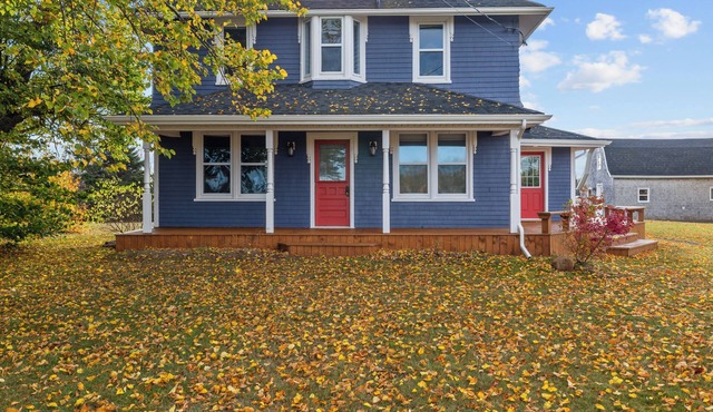 Full house in Oyster Bed, PEI. 10 minutes from golf courses and the beaches! in Oyster Bed