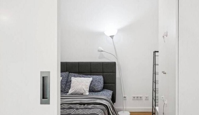 Fully-Furnished Modern 1.5-Room Apartment in 10827 Berlin (All Bills Included) in Berlin