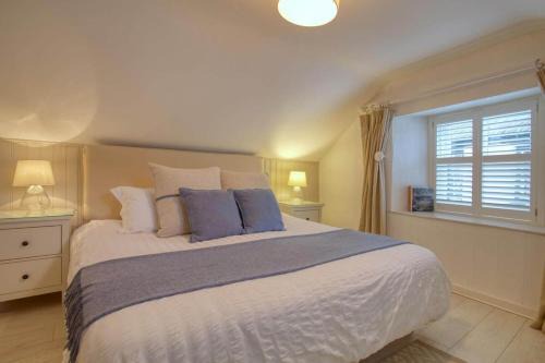 Grade II Listed Cottage Gorran Haven Sea Views in Gorran Haven