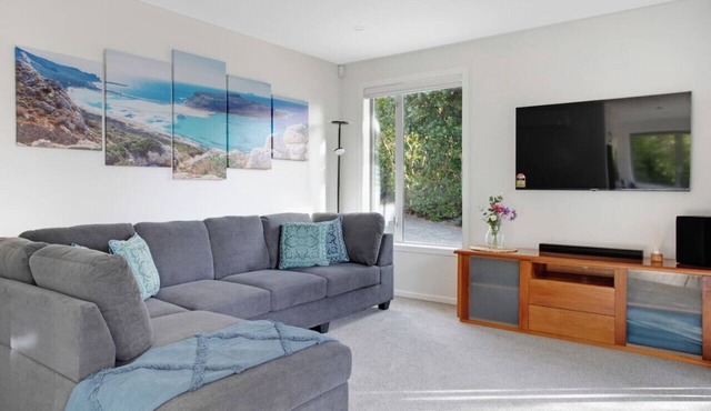 Hibiscus Cottage in Red Beach with BBQ and Aircon in Auckland Hibiscus Coast