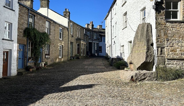 Holiday Cottage In The Village Of Dent In The Yorkshire Dales - Dog friendly in Dent