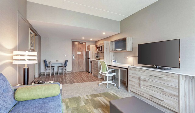 Home2 Suites by Hilton Toronto Brampton in Brampton