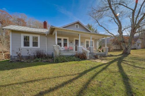 Idyllic Home on 26-Acre Farm in Blue Ridge Mtn in Roan Mountain