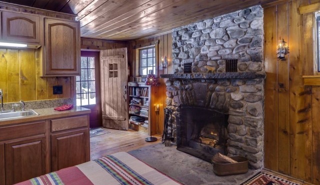 Isolated Knotty Pine Charming Cabin w/Stone Fireplace on 575 Acre Preserve