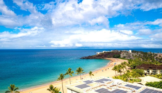 K B M Resorts- WH1-1218 Stunning Studio, whale watching, big ocean views, steps to beach in Kaanapali