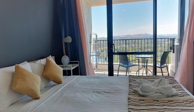 Lake Views Balcony in Spacious 1 Bed Unit - Hosted by CanStay in Belconnen