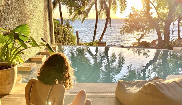 LOLA 13 BR Beachfront Villa Compound