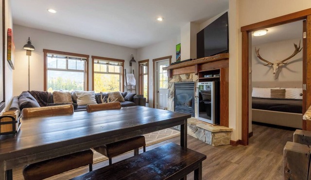 Luxury 2 Bedrooms Right On The Slopes in Fernie