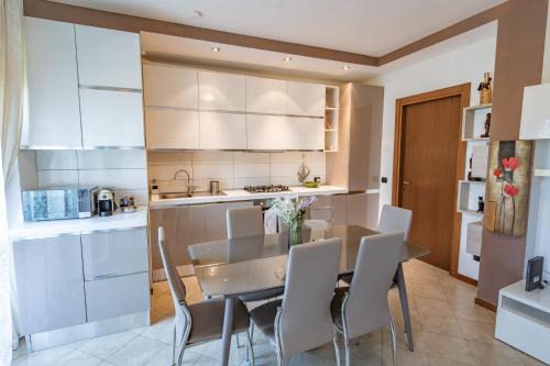 Luxury House con WiFi and free parking in Trezzano sul Naviglio