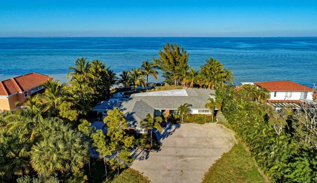 My Private Beach - 826A S Bay in Anna Maria