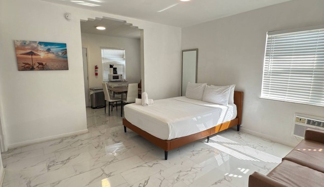 Nice apartment with AC in sunny Miami Beach in Miami Beach