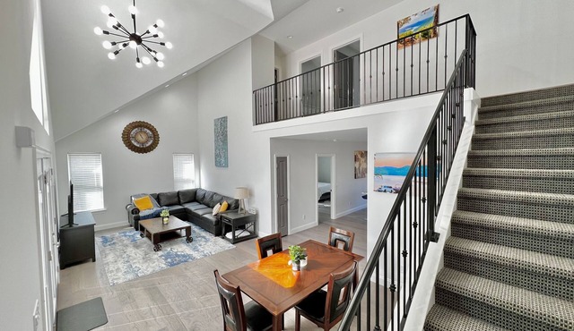 Ocoee Getaway￼ house with hot tub and fire pit in Ocoee