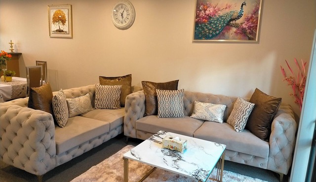 Parnell! Elegant & Modern 3Bedrooms Townhouse with Patio+ Garage-Auckland CBD in Auckland