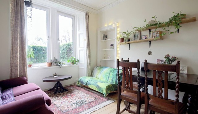 Peaceful 3 bed flat in Edinburgh