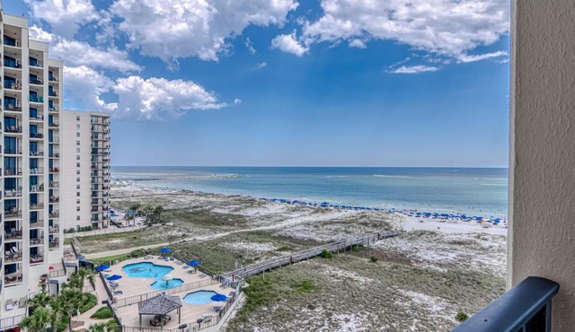 Phoenix VII 814 in Orange Beach