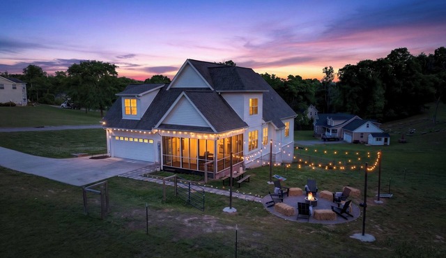 Polo lodge near Nashville | kids adventure room