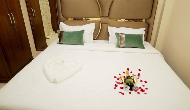 Rama Guest House | Private Jacuzzi | 5 Bedroom | Luxury Stay in Delhi