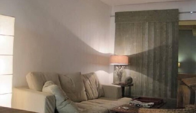 RARE CHARMING APARTMENT IN OLD NICE, WITH A GARDEN VIEW, CLOSE TO THE SEA in Nice