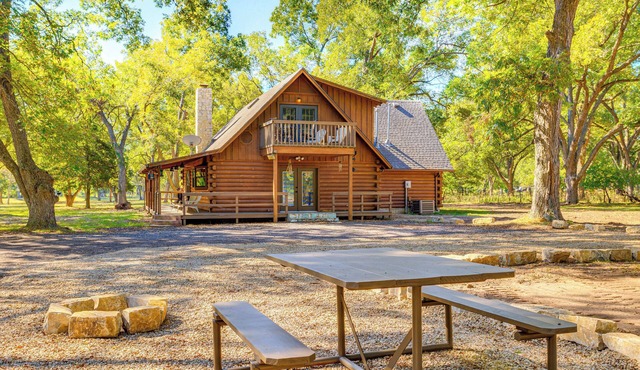 'Rock Creek Lodge' 1 Mi to Lake of the Arbuckles!