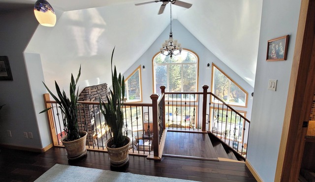 Secluded 5 Bedroom Cabin in the woods in Meadow Lake