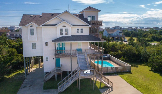Soundview Dog Friendly w/Pool, Hot Tub, Cargo Lift, Boat and Windsports Access in Salvo