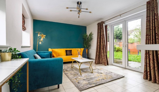 Spacious 4bd 3.5bt - Etihad COOP -Cinema PoolTable in Greater Manchester