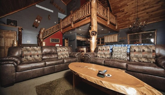 Spacious Wis Dells House (The Bear Paw.) in Wisconsin Dells