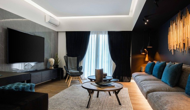 Splendid Athens Apartment | 4 Bedrooms | Apartment Emperor | Balcony in Athens