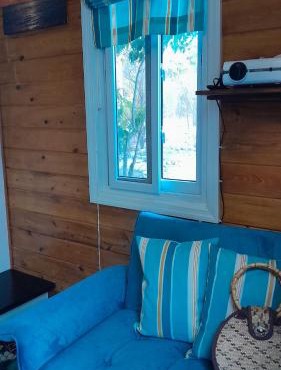 Sugar Cakes Tiny House in Governorʼs Harbour