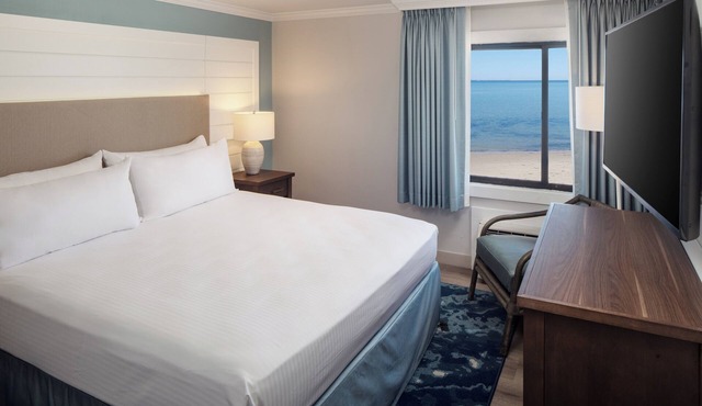 Surfside Hotel and Suites