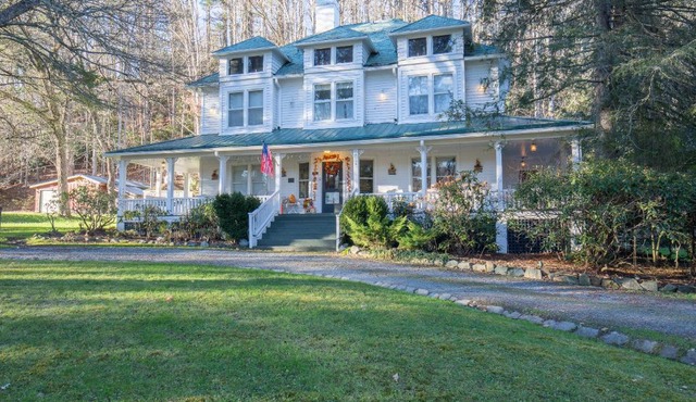 Taylor House Inn