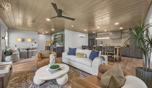 The Trout House, Mountain Retreat | Tellico Plains – Stylish 2BR/2BA Escape for 6 by Design Center D. in Tellico Plains