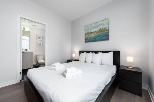 Toronto Condo with a View, St. Lawrence Market in Toronto