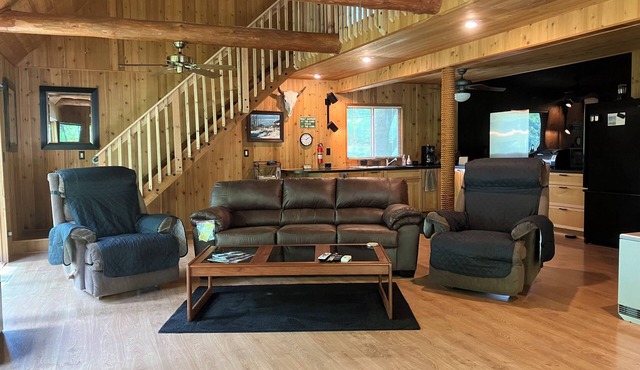 Trout Fishing Country Chalet on 1/2 Mile of Class 1 Trout Steam in De Soto
