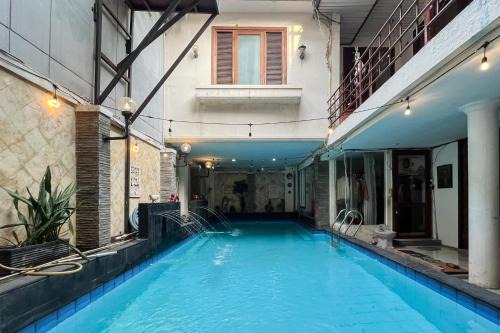 Urbanview de Dharmawangsa Suite Hotel in Jakarta