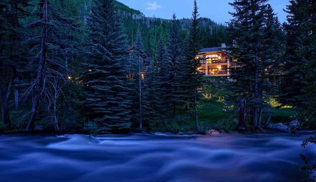 VAIL CASCADE/ON RIVER/LUX 7BD SLEEPS up to 16, MULTI FAMILIES WALK TO CHAIR 20