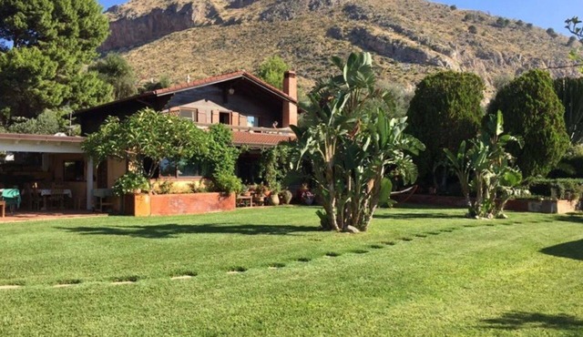 Villa Rosemada, Chalet Mondello Holiday House. in Palermo