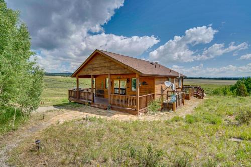 Warm Springs Ranch Mtn View & Deck: Fairplay Cabin in Fairplay