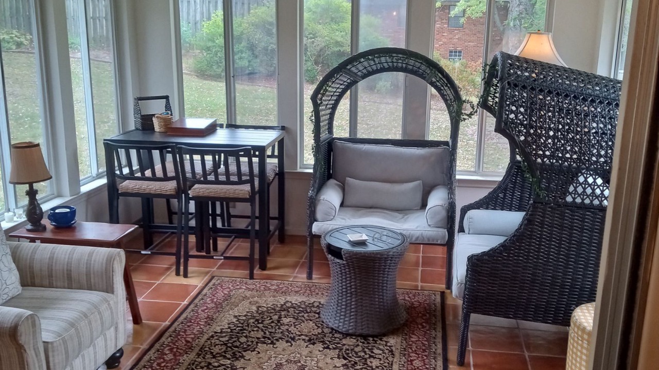 Photo of Livingroom in Cleveland