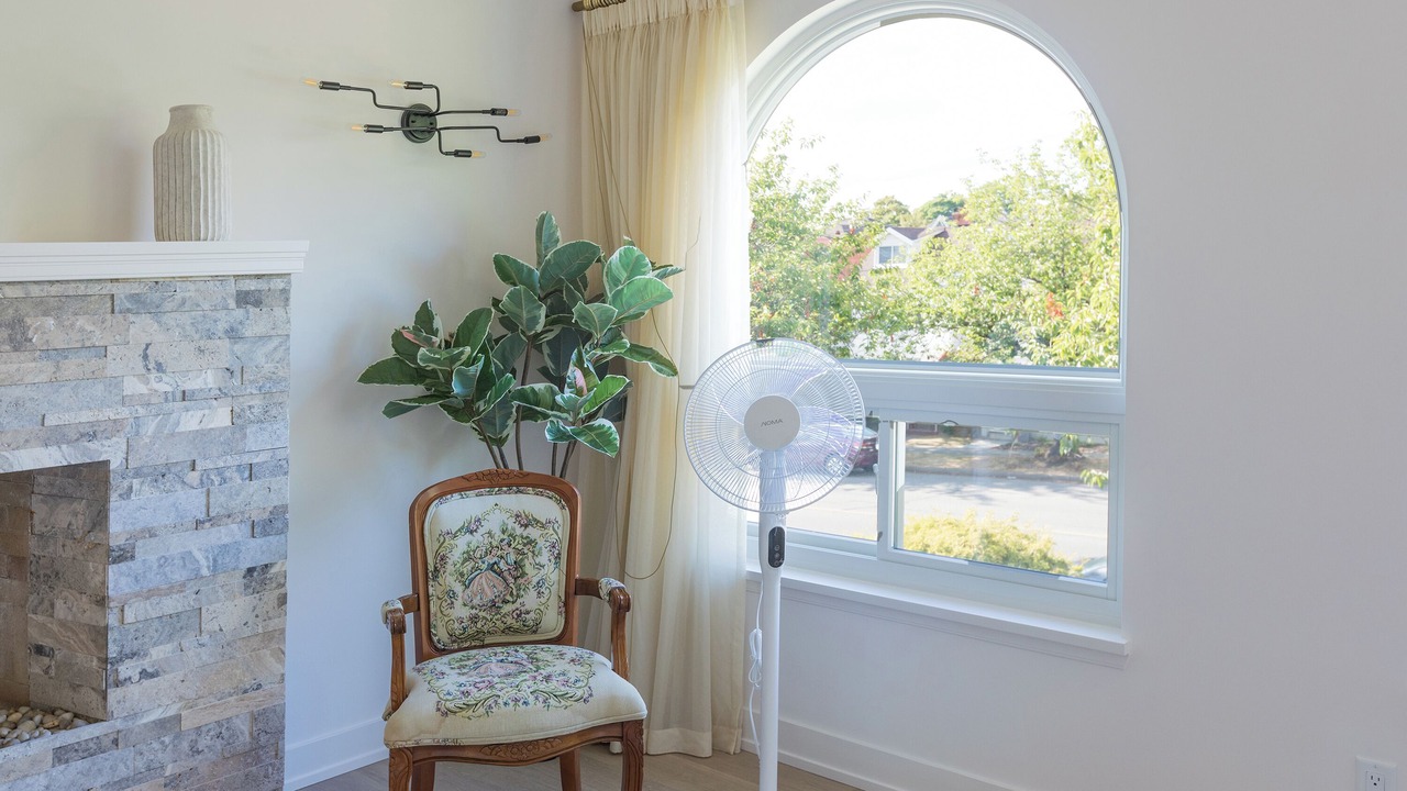 Photo of Bedroom in Arbutus Ridge