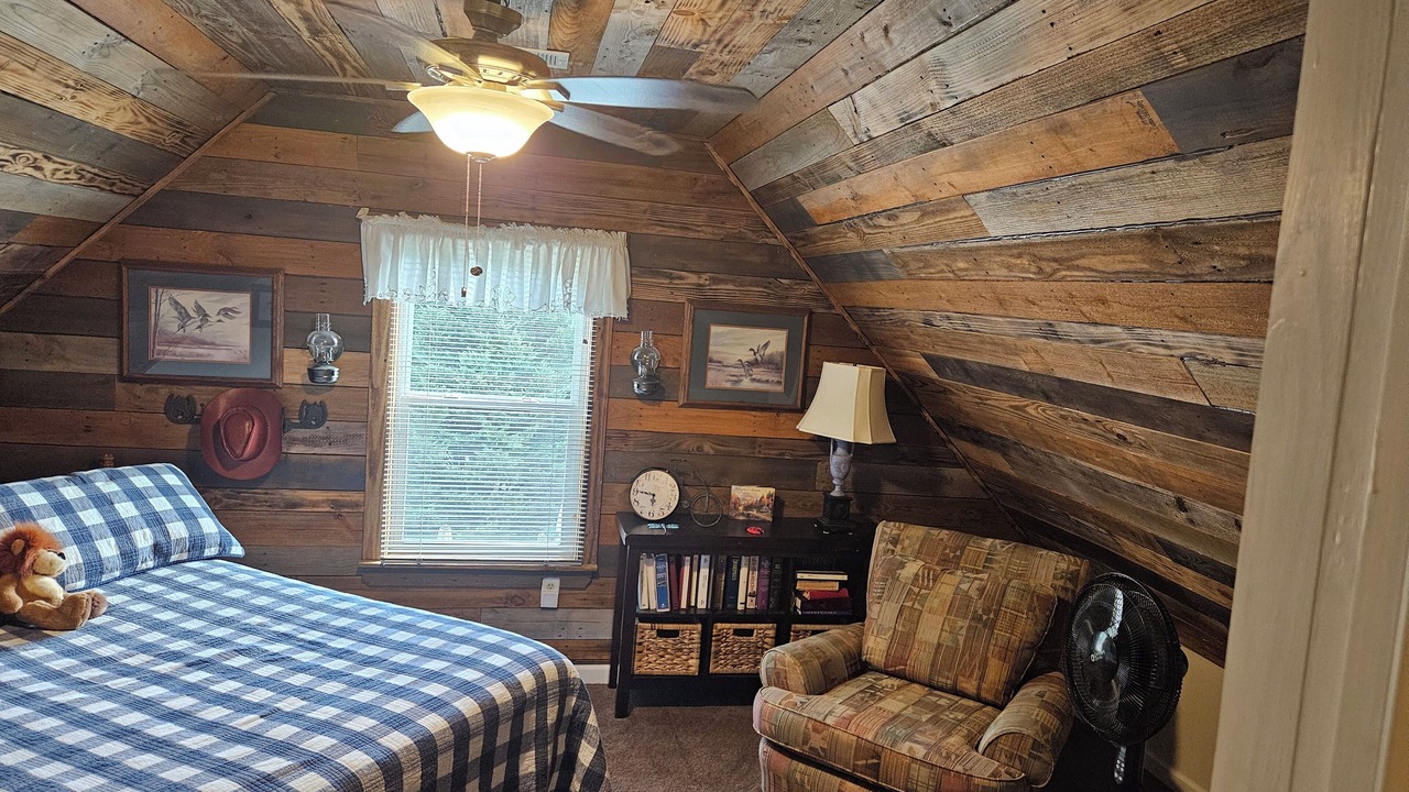 Photo of Bedroom in Cleveland