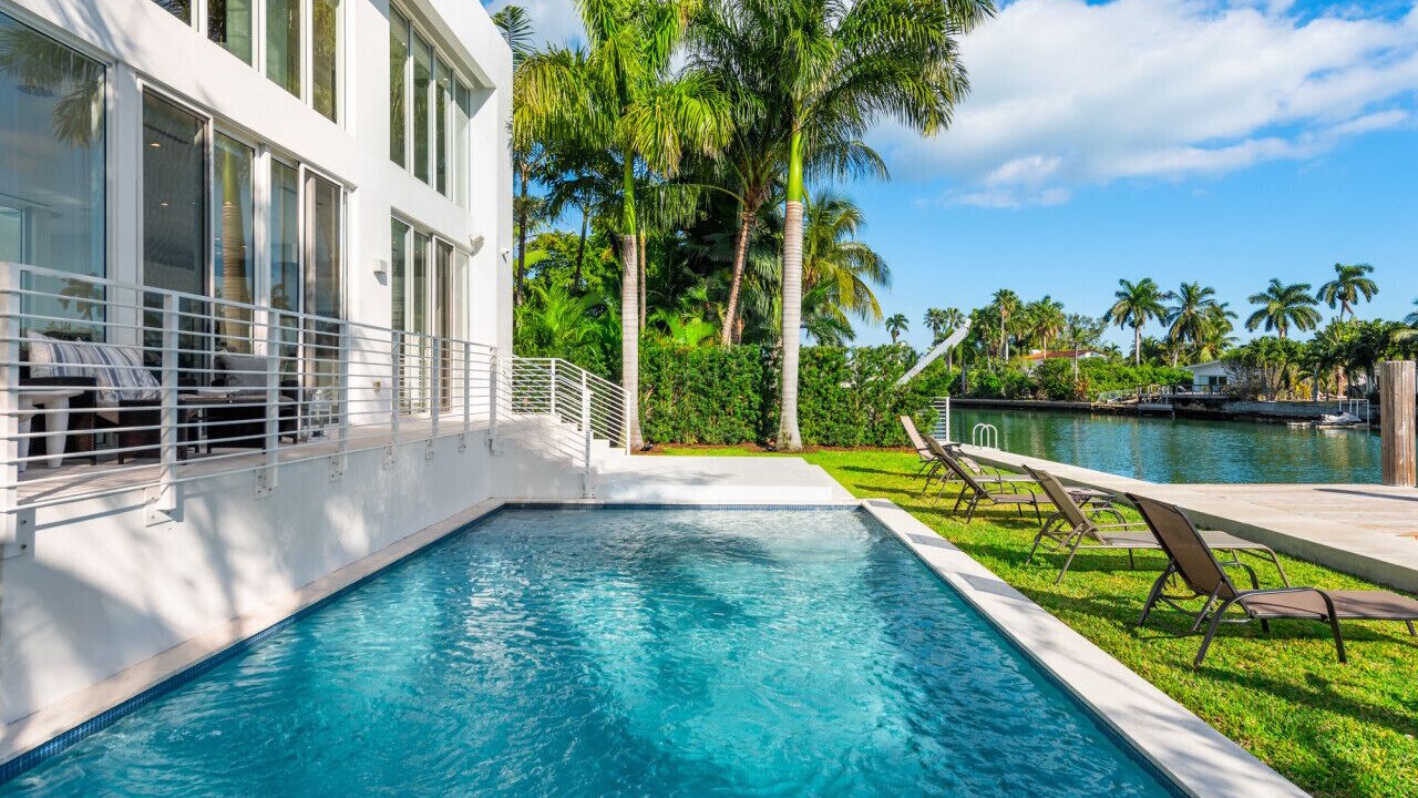Photo of Outdoor in North Bay Village