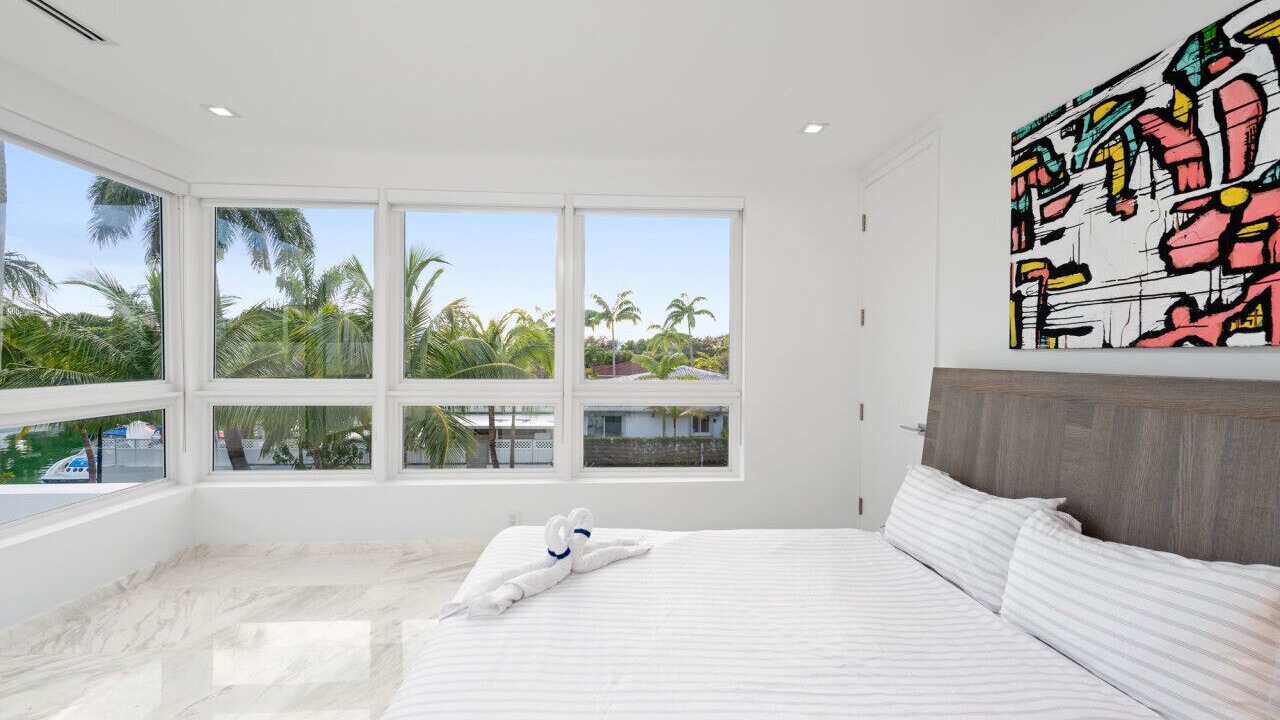 Photo of Bedroom in North Bay Village