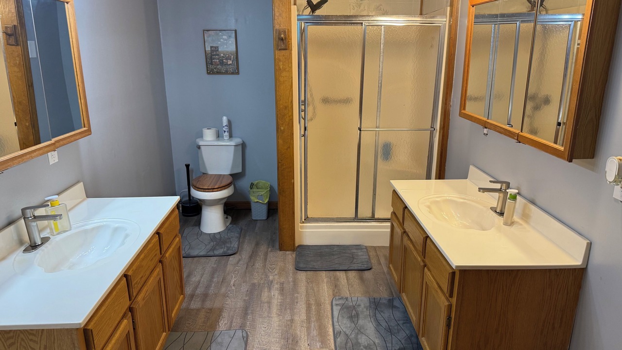 Photo of Bathroom in Etowah