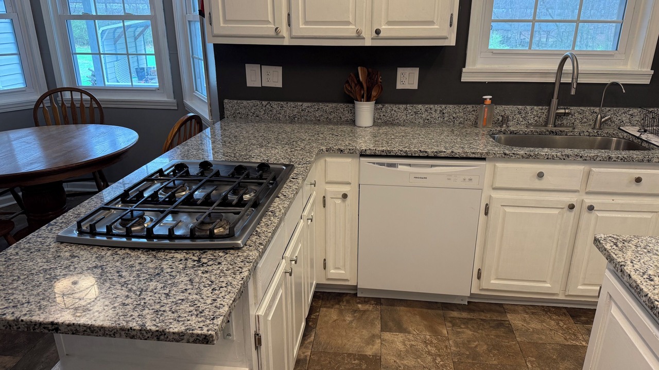 Photo of Kitchen in Etowah