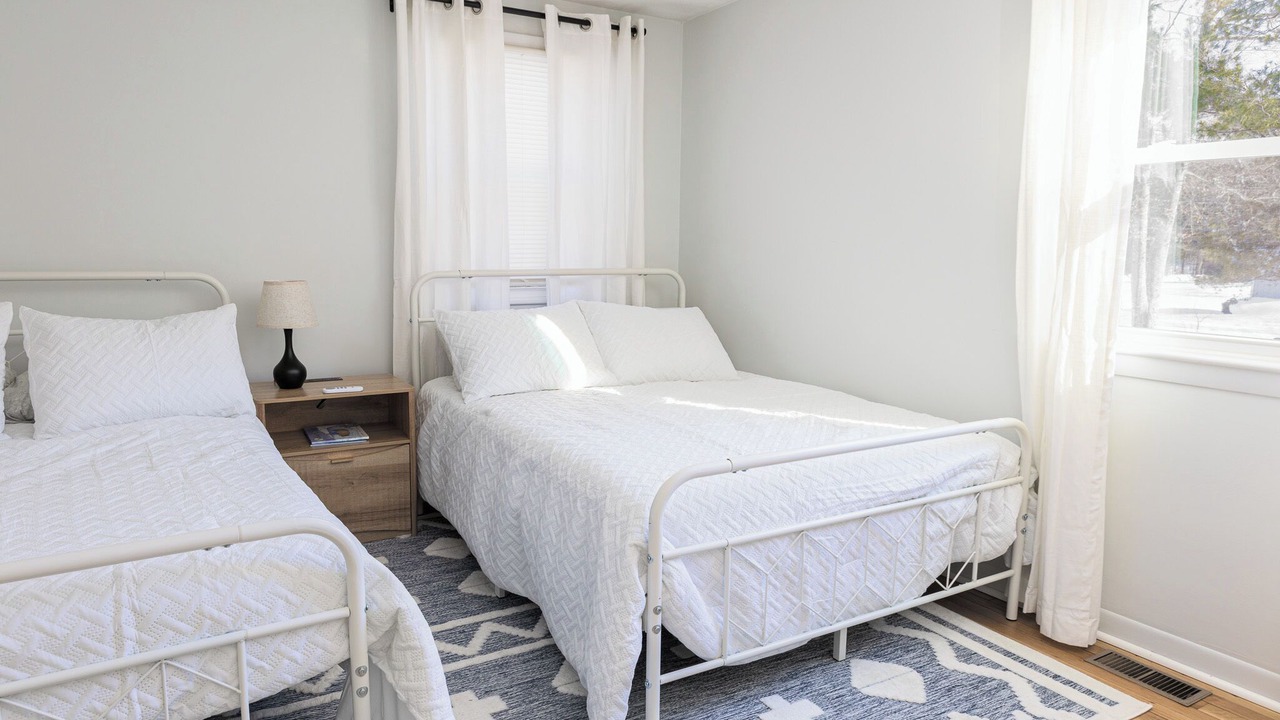 Photo of Bedroom in Kenyon