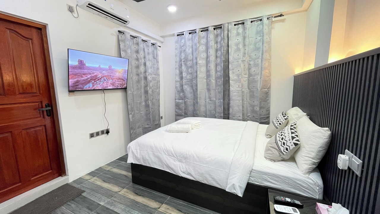Photo of Bedroom in Male